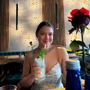 Meet your Posher, Rosalie